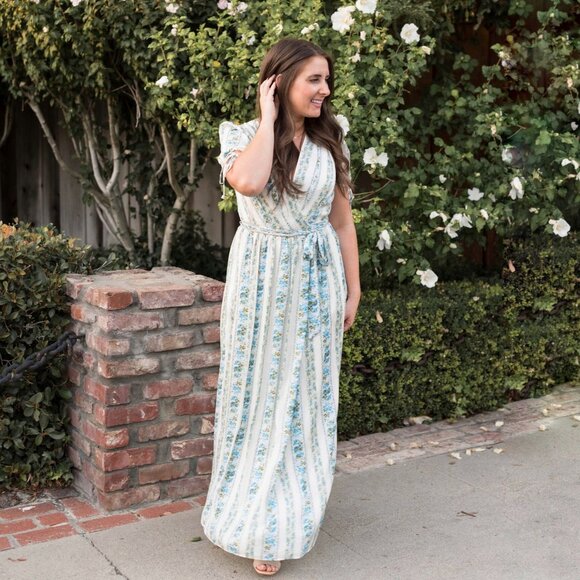 Gal Meets Glam Imogene Dress Ivory French Blue Stripe Size 2 Maxi Wrap - Picture 13 of 17